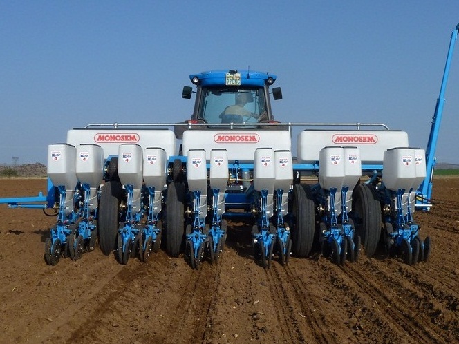 Plant with a Monosem Twin-Row for higher returns 1