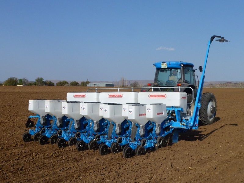 Plant with a Monosem Twin-Row for higher returns 4